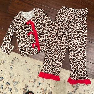 Laura Dare size 6 pajamas set